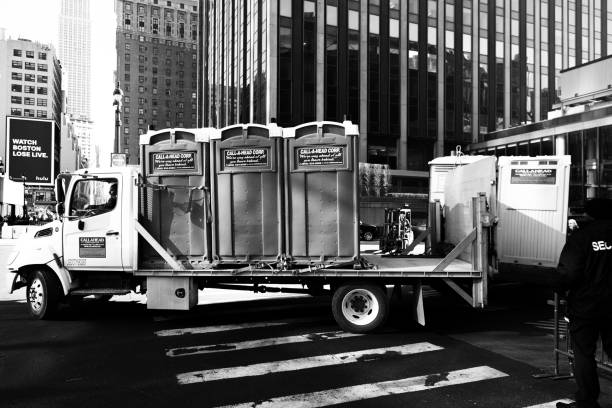 Best Restroom trailer rental cost  in Peru, IN